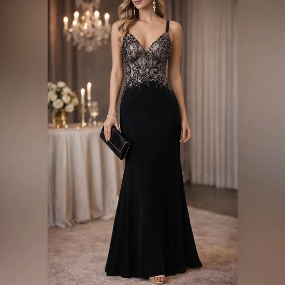 NWT Girlfriendz Elegant Black and Silver Evening Dress Size 8 - Picture 1 of 8